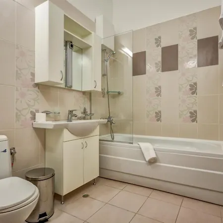 Continental Apart Otel 4*