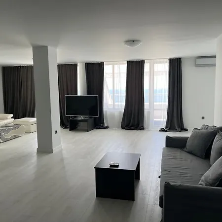 Continental Apart Otel 4*