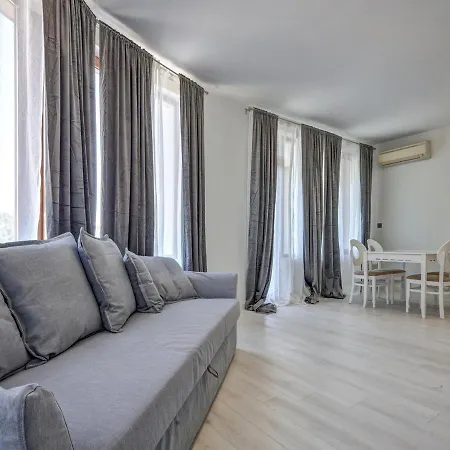 Continental 4* Aranyhomok
