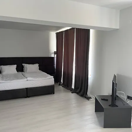 Continental Apartmanhotel 4*