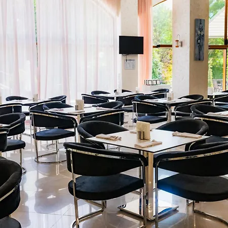 Apartmanhotel Continental 4*
