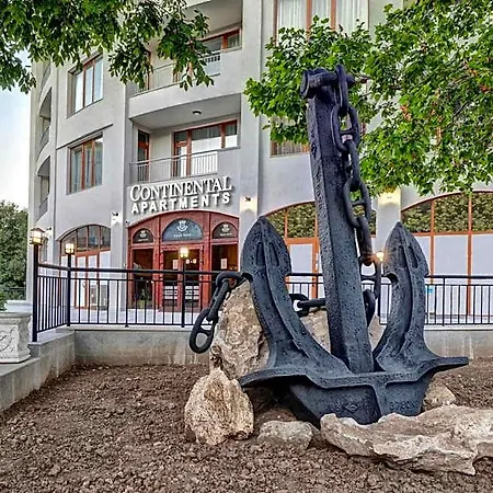 Apartmanhotel Continental 4*