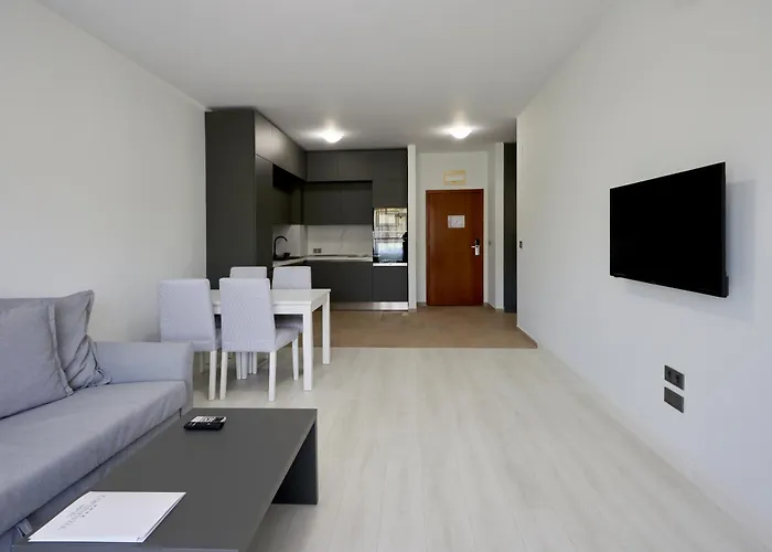 Апартхотел континентал Златни пясъци