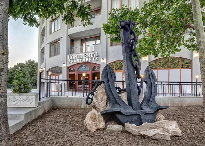 Апарт-отель Continental 4*