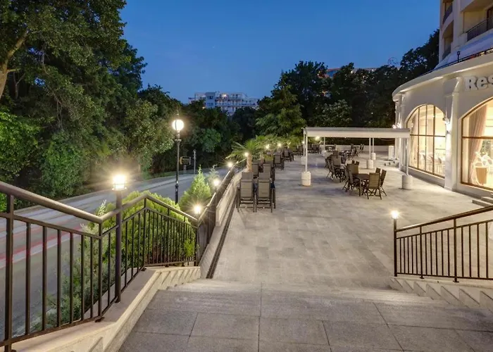 Апартхотел континентал